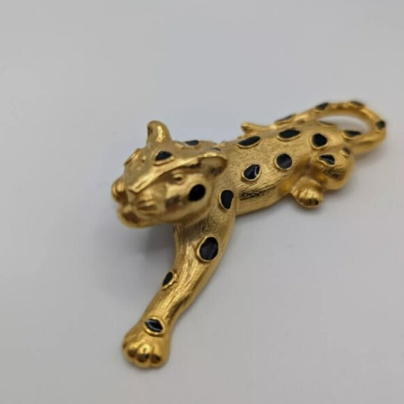 Trifari Gold and Black Leopard Brooch - Picture 1 of 6
